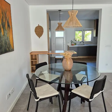 Ribavilla Surf House Semesterbostad *