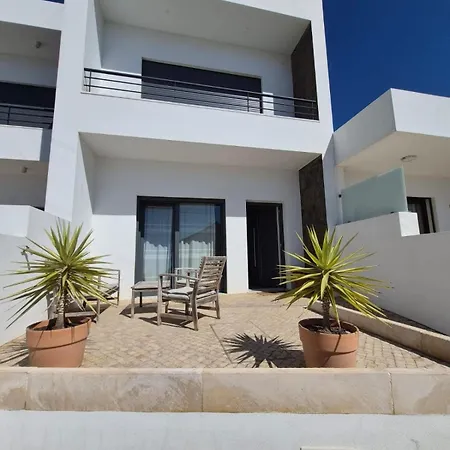 Ribavilla Surf House Semesterbostad